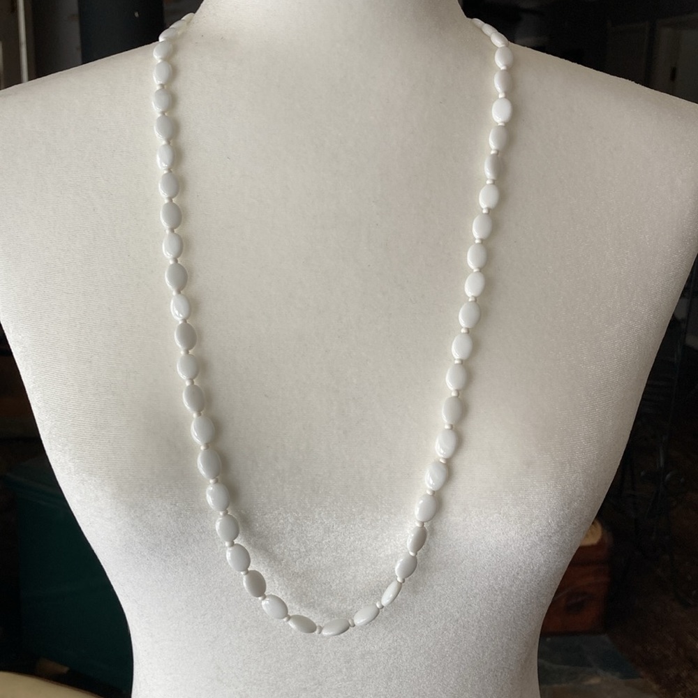 Beaded necklace bundle - Picture 2 of 12